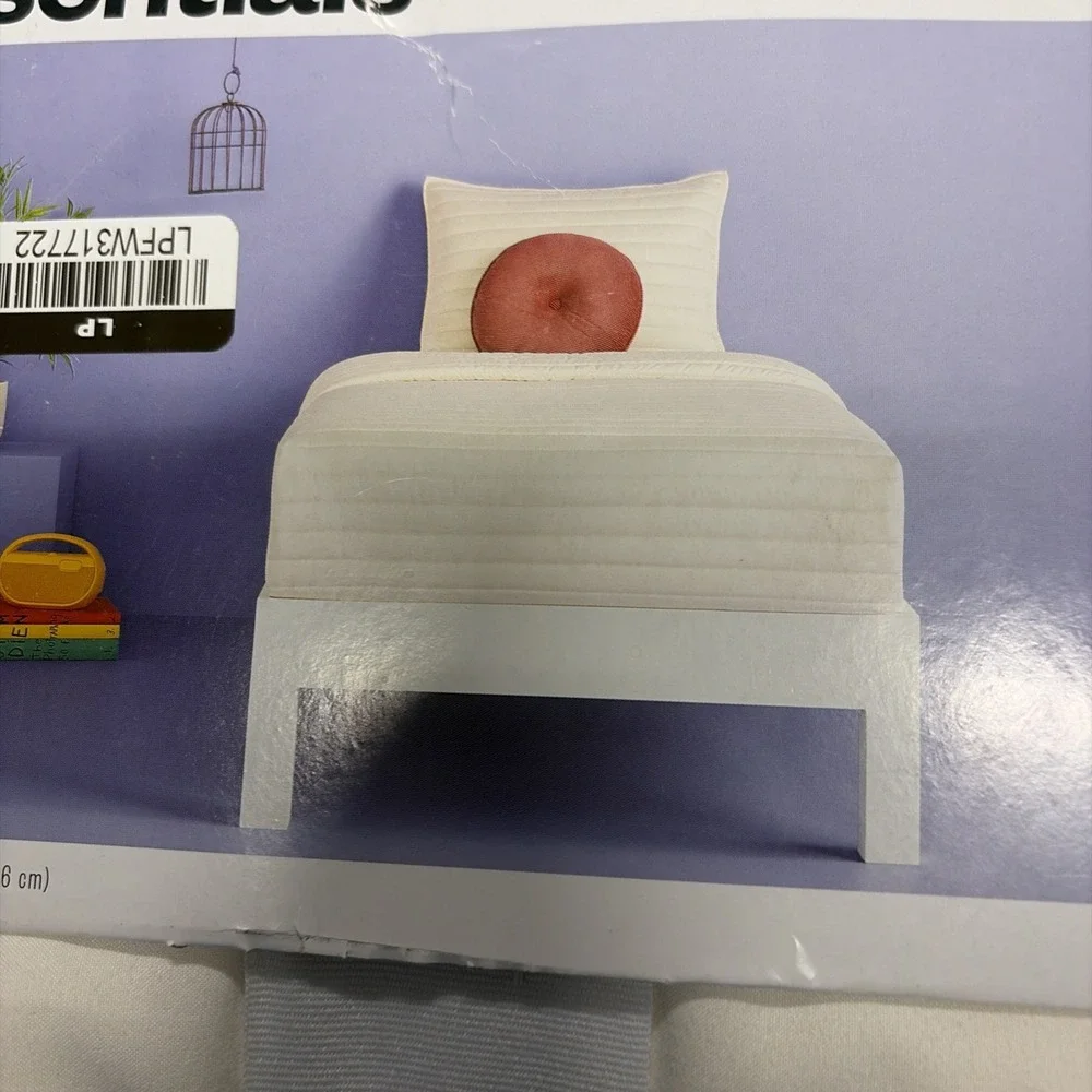 Satin Quilt - Room Essentials Twin/Twin Extra Long Ivory Brand New